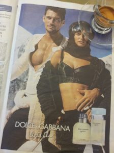 Christmas hunk of the month and girlie. La Repubblica.